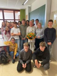 Stil Und Etikette   Marz 2024   07
